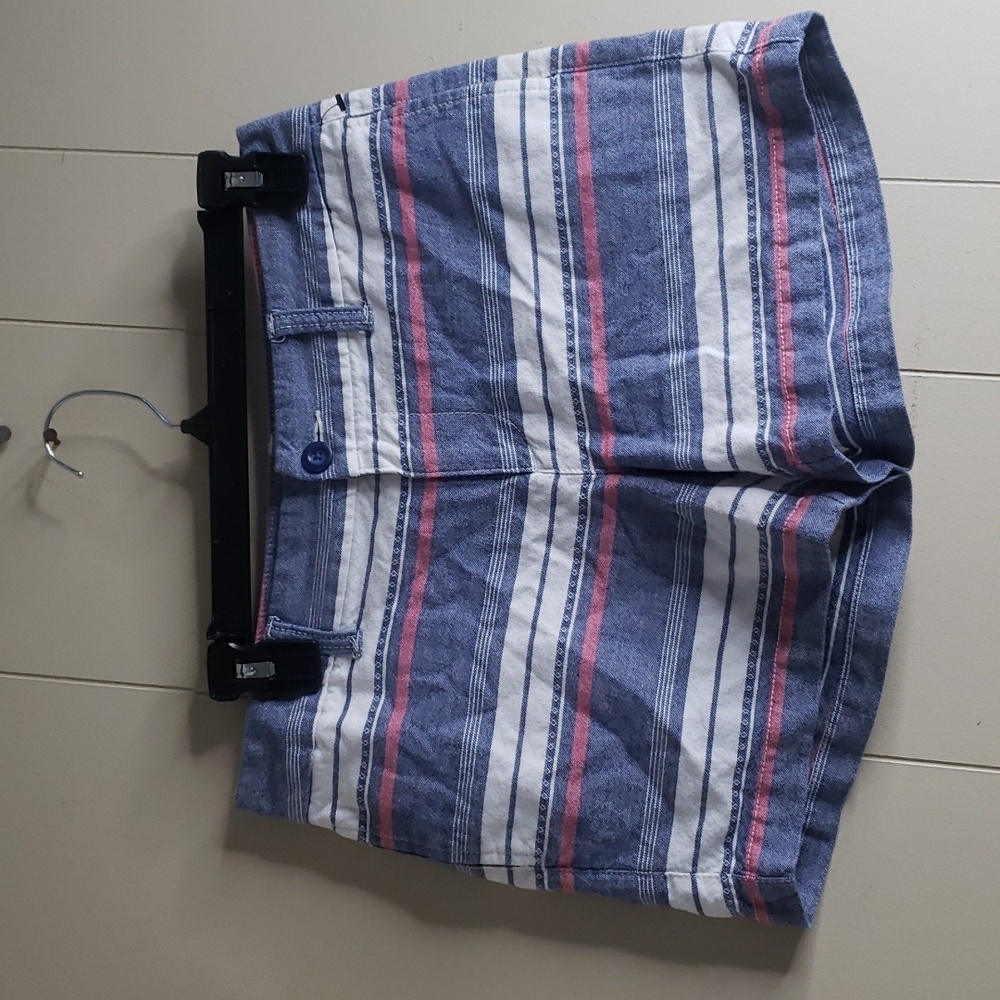 Gap Khakis The 4" Stripe Shorts